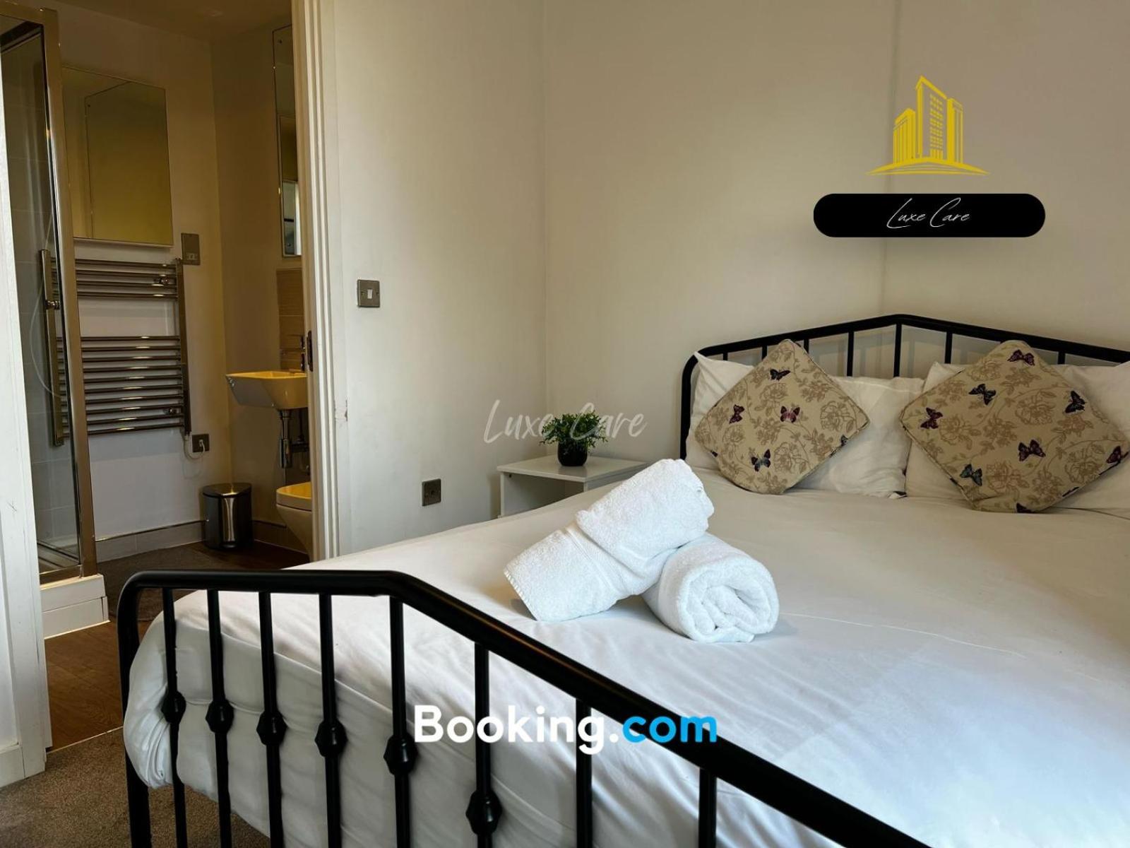 Last-Minute Specials L Book It Now L Sleeps Up To 4 L 2 Bed 2 Bath - Gym - Prime Birmingham Location L Jvt Short Lets Екстер'єр фото